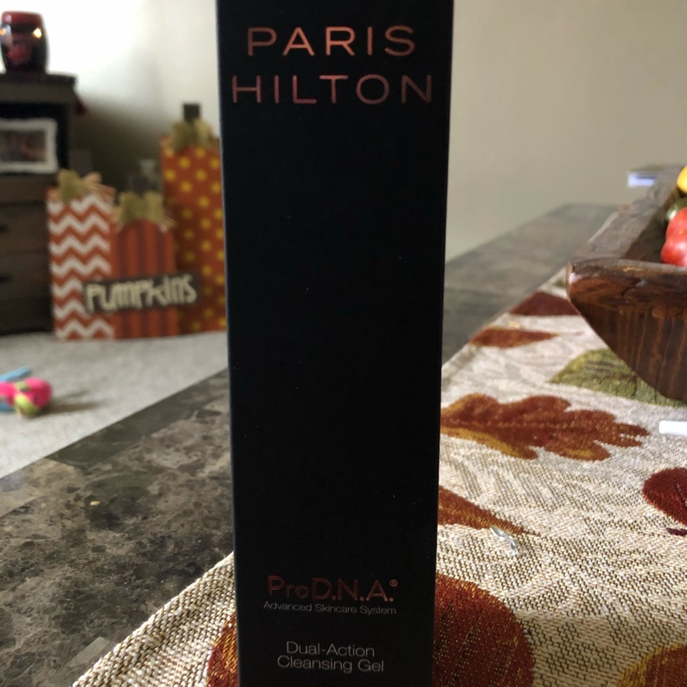 Dual-Action Cleansing Gel